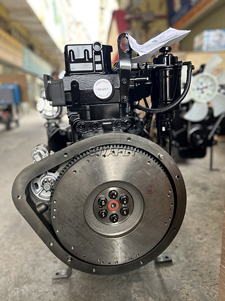 Yanmar 4tne98 इंजन: फोर्कलिफ्ट्स के लिए एक शक्तिशाली डीजल इंजन